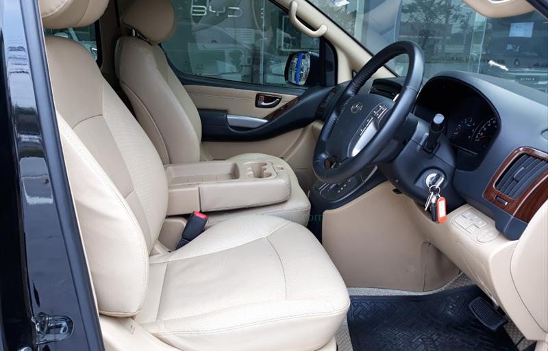 ขายรถตู้มือสอง-hyundai-ฮุนได-grand-starex-รถปี2019-รหัส70013-70a3330e.jpg ขายรถตู้มือสอง-hyundai-ฮุนได-grand-starex-รถปี2019-รหัส70013-70a3330e.jpg