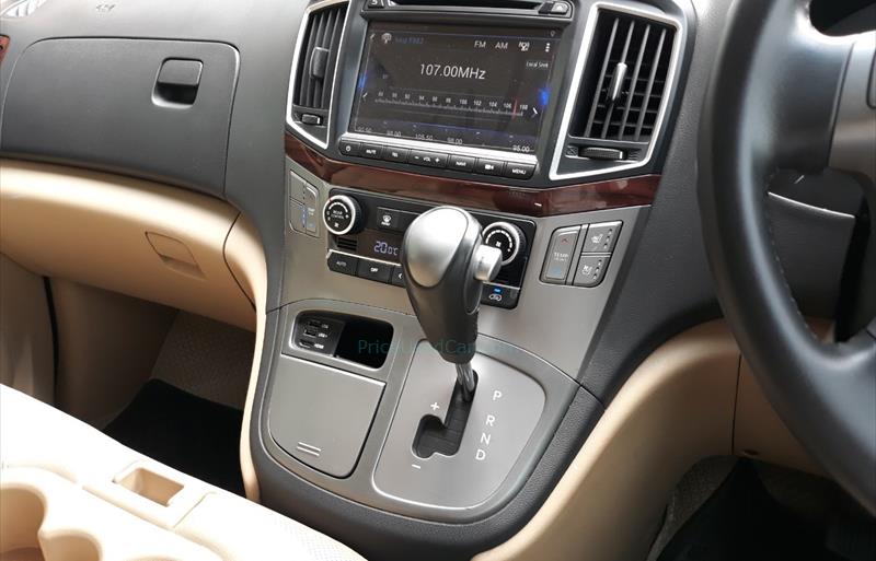 ขายรถตู้มือสอง-hyundai-ฮุนได-grand-starex-รถปี2019-รหัส70013-ce43df98.jpg ขายรถตู้มือสอง-hyundai-ฮุนได-grand-starex-รถปี2019-รหัส70013-ce43df98.jpg