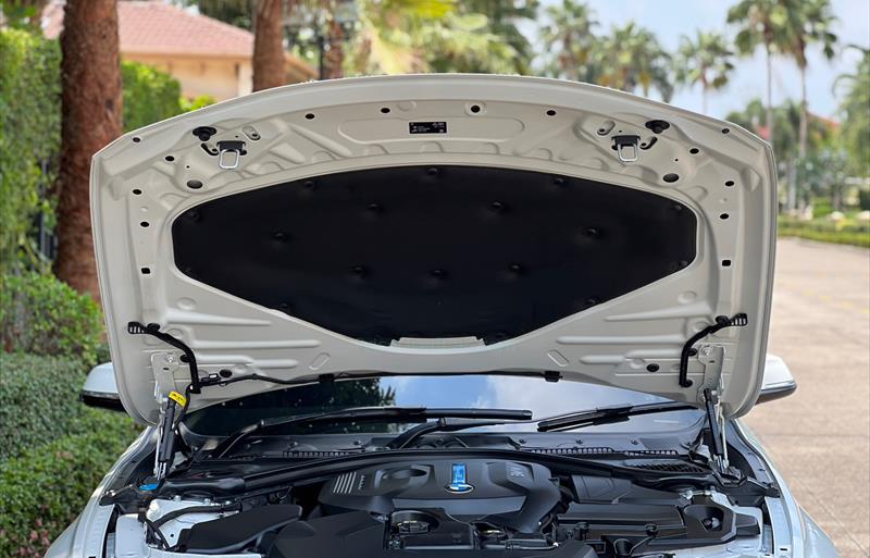 ขายรถเก๋งมือสอง-bmw-บีเอ็มดับบลิว-330e-รถปี2017-รหัส70076-9256a44f.jpg ขายรถเก๋งมือสอง-bmw-บีเอ็มดับบลิว-330e-รถปี2017-รหัส70076-9256a44f.jpg