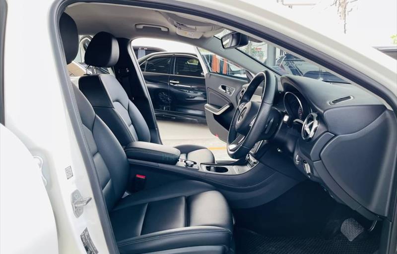 ขายรถ-suv-มือสอง-mercedes-benz-เมอร์เซเดสเบนซ์-gla-200-จีแอลเอ200-รถปี2020-รหัส70087-d28b1a9f.jpg ขายรถ-suv-มือสอง-mercedes-benz-เมอร์เซเดสเบนซ์-gla-200-จีแอลเอ200-รถปี2020-รหัส70087-d28b1a9f.jpg