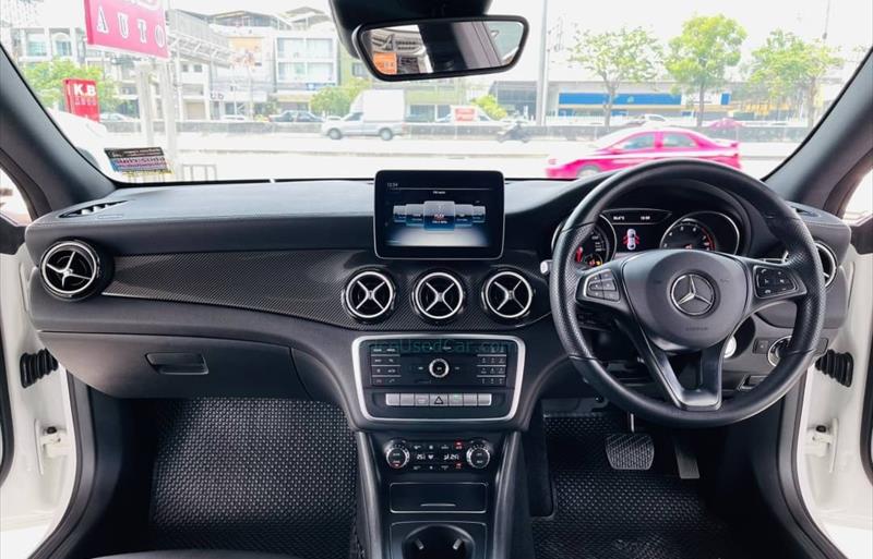 ขายรถเก๋งมือสอง-mercedes-benz-เมอร์เซเดสเบนซ์-cla250-amg-ซีแอลเอสองห้าศูนย์-เอเอ็มจี-รถปี2019-รหัส70088-0e5da1bb.jpg ขายรถเก๋งมือสอง-mercedes-benz-เมอร์เซเดสเบนซ์-cla250-amg-ซีแอลเอสองห้าศูนย์-เอเอ็มจี-รถปี2019-รหัส70088-0e5da1bb.jpg