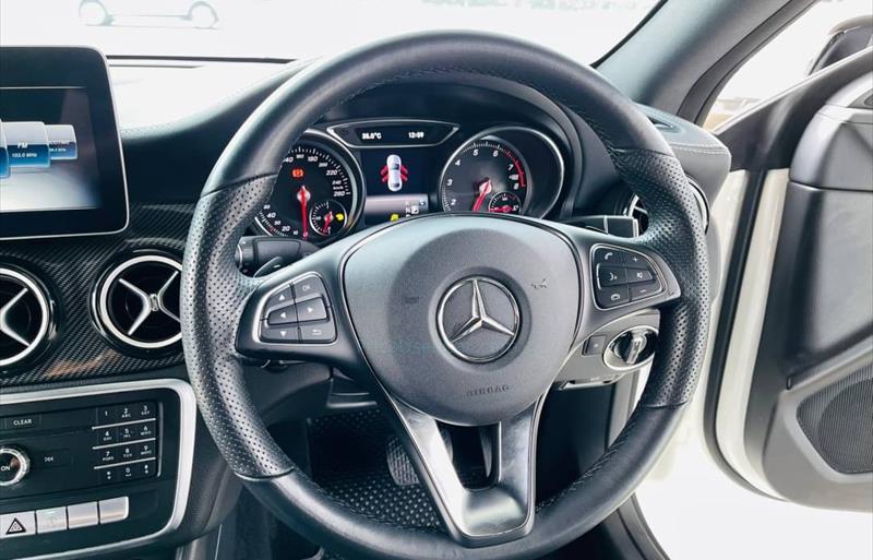 ขายรถเก๋งมือสอง-mercedes-benz-เมอร์เซเดสเบนซ์-cla250-amg-ซีแอลเอสองห้าศูนย์-เอเอ็มจี-รถปี2019-รหัส70088-b7afa559.jpg ขายรถเก๋งมือสอง-mercedes-benz-เมอร์เซเดสเบนซ์-cla250-amg-ซีแอลเอสองห้าศูนย์-เอเอ็มจี-รถปี2019-รหัส70088-b7afa559.jpg