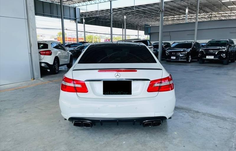 ขายรถเก๋งมือสอง-mercedes-benz-เมอร์เซเดสเบนซ์-e200-cgi-รถปี2012-รหัส70090-98820634.jpg ขายรถเก๋งมือสอง-mercedes-benz-เมอร์เซเดสเบนซ์-e200-cgi-รถปี2012-รหัส70090-98820634.jpg