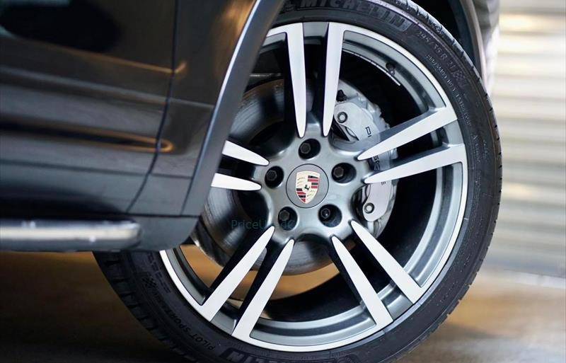 ขายรถ-suv-มือสอง-porsche-ปอร์เช่-cayenne-รถปี2012-รหัส70093-8c8cbfbb.jpg ขายรถ-suv-มือสอง-porsche-ปอร์เช่-cayenne-รถปี2012-รหัส70093-8c8cbfbb.jpg