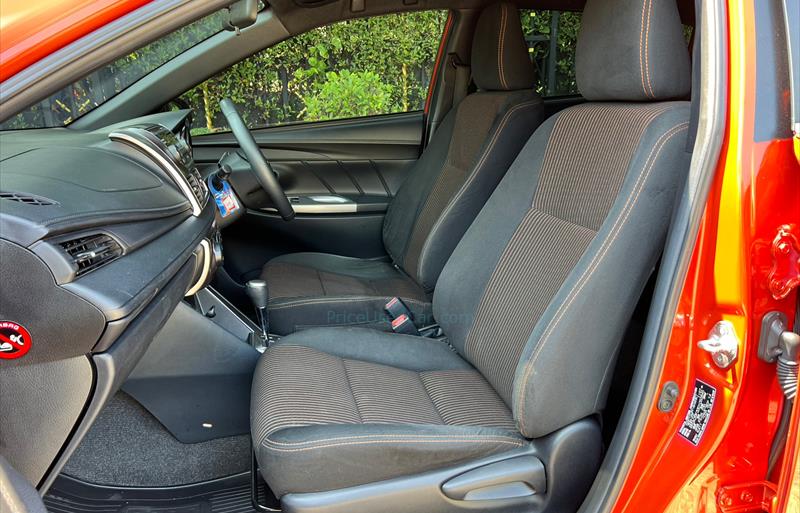 ขายรถเก๋งมือสอง-toyota-โตโยต้า-yaris-ยาริส-รถปี2015-รหัส70100-a12557a8.jpg ขายรถเก๋งมือสอง-toyota-โตโยต้า-yaris-ยาริส-รถปี2015-รหัส70100-a12557a8.jpg
