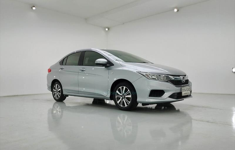 ขายรถเก๋งมือสอง-honda-ฮอนด้า-city-ซิตี้-รถปี2017-รหัส70103-9c57ee05.jpg ขายรถเก๋งมือสอง-honda-ฮอนด้า-city-ซิตี้-รถปี2017-รหัส70103-9c57ee05.jpg