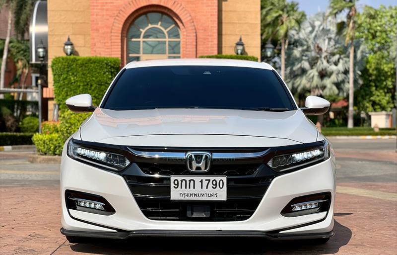 ขายรถเก๋งมือสอง honda accord รถปี2019 รหัส 70113 รูปที่2