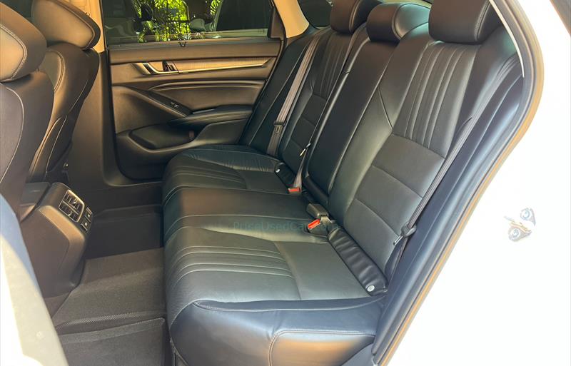ขายรถเก๋งมือสอง-honda-ฮอนด้า-accord-แอคคอร์ด-รถปี2019-รหัส70113-f1f7dd79.jpg ขายรถเก๋งมือสอง-honda-ฮอนด้า-accord-แอคคอร์ด-รถปี2019-รหัส70113-f1f7dd79.jpg