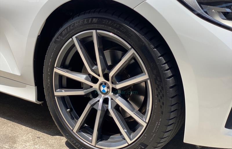 ขายรถเก๋งมือสอง bmw 320d รถปี2019 รหัส 70124 รูปที่5