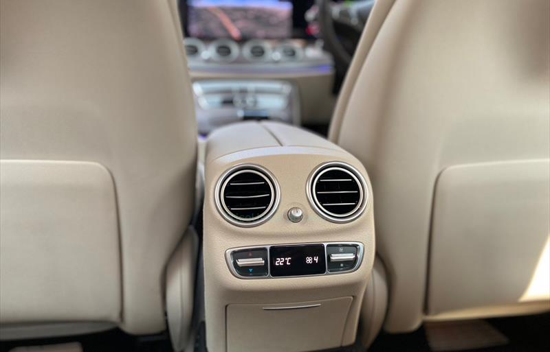 ขายรถเก๋งมือสอง-mercedes-benz-เมอร์เซเดสเบนซ์-e350-รถปี2018-รหัส70126-0a6e1561.jpg ขายรถเก๋งมือสอง-mercedes-benz-เมอร์เซเดสเบนซ์-e350-รถปี2018-รหัส70126-0a6e1561.jpg