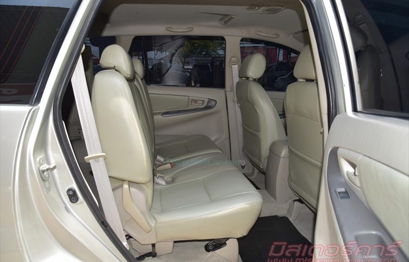 ขายรถตู้มือสอง toyota innova รถปี2011 รหัส 70144 รูปที่8