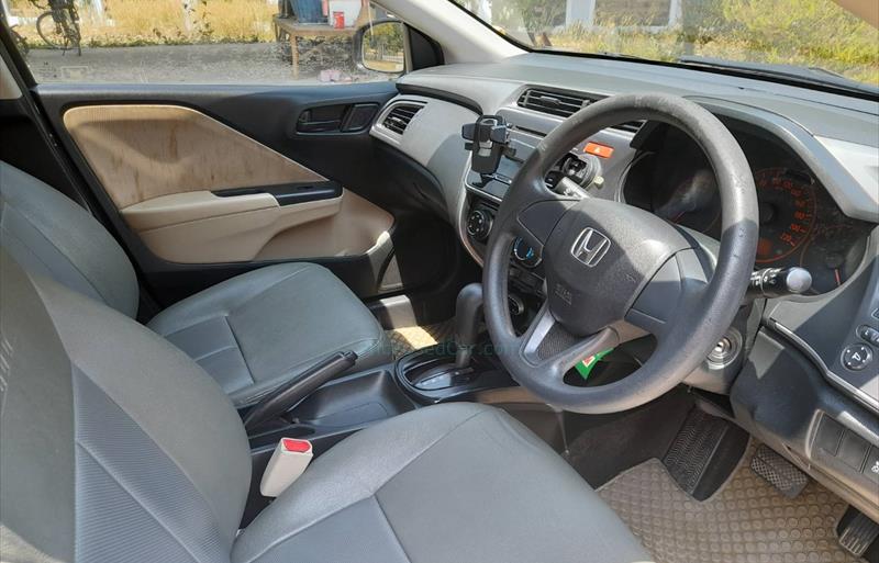 ขายรถเก๋งมือสอง-honda-ฮอนด้า-city-ซิตี้-รถปี2014-รหัส70174-bf71d5b8.jpg ขายรถเก๋งมือสอง-honda-ฮอนด้า-city-ซิตี้-รถปี2014-รหัส70174-bf71d5b8.jpg