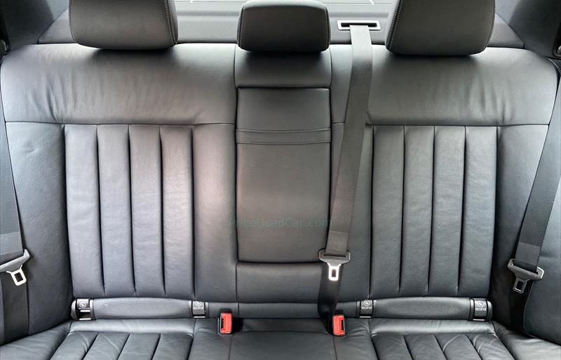 ขายรถเก๋งมือสอง-mercedes-benz-เมอร์เซเดสเบนซ์-e300-อีสามศูนย์ศูนย์-รถปี2015-รหัส70179-74910ec3.jpg ขายรถเก๋งมือสอง-mercedes-benz-เมอร์เซเดสเบนซ์-e300-อีสามศูนย์ศูนย์-รถปี2015-รหัส70179-74910ec3.jpg
