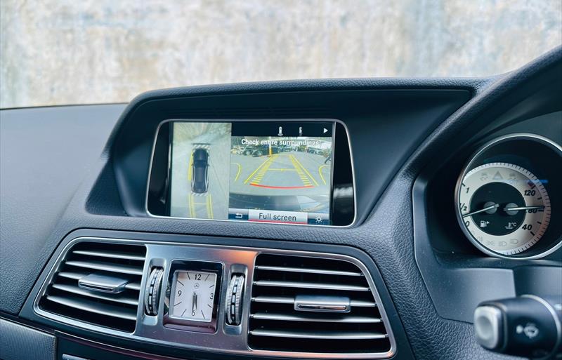 ขายรถเก๋งมือสอง-mercedes-benz-เมอร์เซเดสเบนซ์-e200-อีสองศูนย์ศูนย์-รถปี2014-รหัส70191-95661ae5.jpg ขายรถเก๋งมือสอง-mercedes-benz-เมอร์เซเดสเบนซ์-e200-อีสองศูนย์ศูนย์-รถปี2014-รหัส70191-95661ae5.jpg
