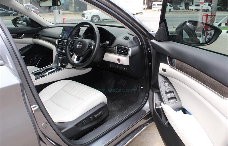 ขายรถเก๋งมือสอง-honda-ฮอนด้า-accord-แอคคอร์ด-รถปี2019-รหัส70205-715bfe8f.jpg ขายรถเก๋งมือสอง-honda-ฮอนด้า-accord-แอคคอร์ด-รถปี2019-รหัส70205-715bfe8f.jpg