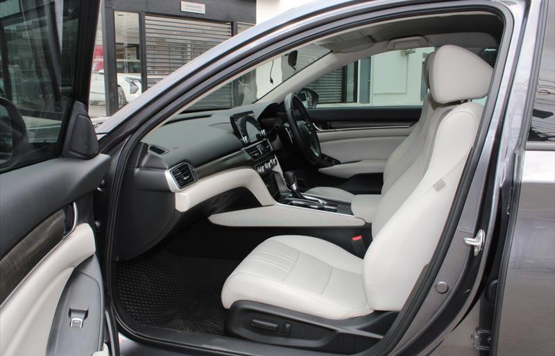 ขายรถเก๋งมือสอง-honda-ฮอนด้า-accord-แอคคอร์ด-รถปี2019-รหัส70205-a5b8cce0.jpg ขายรถเก๋งมือสอง-honda-ฮอนด้า-accord-แอคคอร์ด-รถปี2019-รหัส70205-a5b8cce0.jpg