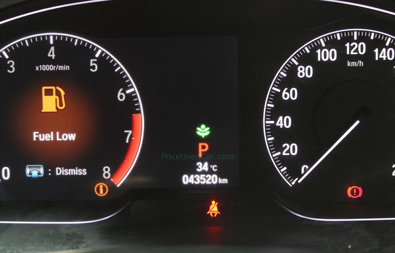 ขายรถเก๋งมือสอง-honda-ฮอนด้า-accord-แอคคอร์ด-รถปี2019-รหัส70205-fca8a470.jpg ขายรถเก๋งมือสอง-honda-ฮอนด้า-accord-แอคคอร์ด-รถปี2019-รหัส70205-fca8a470.jpg