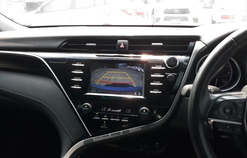 ขายรถเก๋งมือสอง-toyota-โตโยต้า-camry-คัมรี่-รถปี2019-รหัส70217-50c0f5f0.jpg ขายรถเก๋งมือสอง-toyota-โตโยต้า-camry-คัมรี่-รถปี2019-รหัส70217-50c0f5f0.jpg
