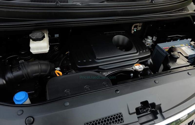 ขายรถตู้มือสอง-hyundai-ฮุนได-h-1-เอชวัน-รถปี2016-รหัส70225-8ee70115.jpg ขายรถตู้มือสอง-hyundai-ฮุนได-h-1-เอชวัน-รถปี2016-รหัส70225-8ee70115.jpg