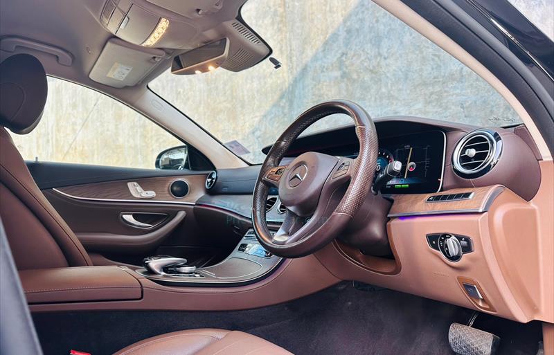 ขายรถเก๋งมือสอง-mercedes-benz-เมอร์เซเดสเบนซ์-e350-รถปี2019-รหัส70233-03aea803.jpg ขายรถเก๋งมือสอง-mercedes-benz-เมอร์เซเดสเบนซ์-e350-รถปี2019-รหัส70233-03aea803.jpg