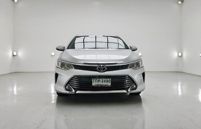 ขายรถเก๋งมือสอง-toyota-โตโยต้า-camry-คัมรี่-รถปี2018-รหัส70251-e2f41a41.jpg ขายรถเก๋งมือสอง-toyota-โตโยต้า-camry-คัมรี่-รถปี2018-รหัส70251-e2f41a41.jpg