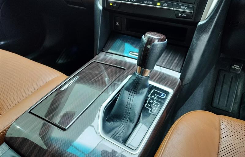ขายรถเก๋งมือสอง-toyota-โตโยต้า-camry-คัมรี่-รถปี2018-รหัส70263-e23c130d.jpg ขายรถเก๋งมือสอง-toyota-โตโยต้า-camry-คัมรี่-รถปี2018-รหัส70263-e23c130d.jpg