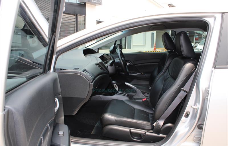 ขายรถเก๋งมือสอง-honda-ฮอนด้า-civic-ซีวิค-รถปี2015-รหัส70276-ef67a38e.jpg ขายรถเก๋งมือสอง-honda-ฮอนด้า-civic-ซีวิค-รถปี2015-รหัส70276-ef67a38e.jpg