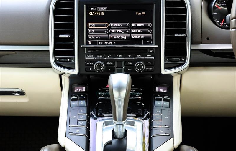 ขายรถ-suv-มือสอง-porsche-ปอร์เช่-cayenne-รถปี2012-รหัส70294-48aab59d.jpg ขายรถ-suv-มือสอง-porsche-ปอร์เช่-cayenne-รถปี2012-รหัส70294-48aab59d.jpg