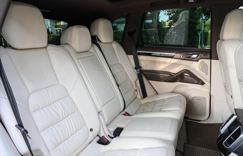 ขายรถ-suv-มือสอง-porsche-ปอร์เช่-cayenne-รถปี2012-รหัส70294-c8cc7c0a.jpg ขายรถ-suv-มือสอง-porsche-ปอร์เช่-cayenne-รถปี2012-รหัส70294-c8cc7c0a.jpg