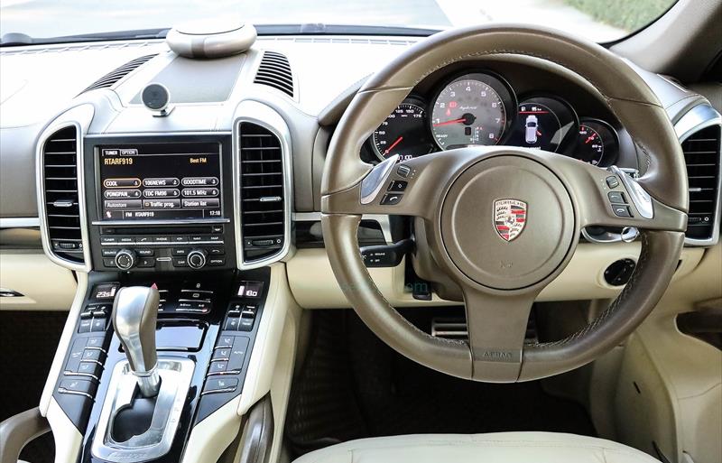 ขายรถ-suv-มือสอง-porsche-ปอร์เช่-cayenne-รถปี2012-รหัส70294-d9e2c8a0.jpg ขายรถ-suv-มือสอง-porsche-ปอร์เช่-cayenne-รถปี2012-รหัส70294-d9e2c8a0.jpg