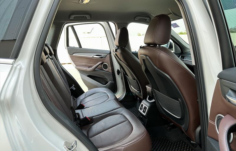 ขายรถ-suv-มือสอง-bmw-บีเอ็มดับบลิว-x1-เอ็กซ์1-รถปี2018-รหัส70296-a348b0e2.jpg ขายรถ-suv-มือสอง-bmw-บีเอ็มดับบลิว-x1-เอ็กซ์1-รถปี2018-รหัส70296-a348b0e2.jpg
