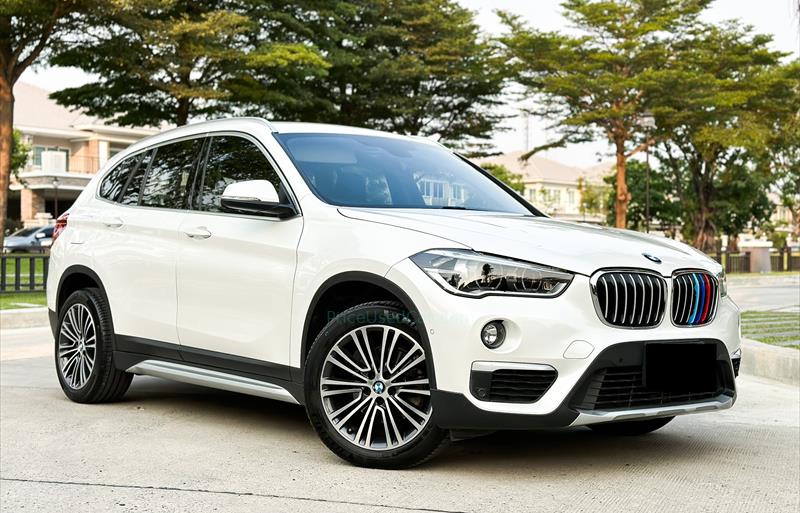 ขายรถ-suv-มือสอง-bmw-บีเอ็มดับบลิว-x1-เอ็กซ์1-รถปี2018-รหัส70296-d9aa6300.jpg ขายรถ-suv-มือสอง-bmw-บีเอ็มดับบลิว-x1-เอ็กซ์1-รถปี2018-รหัส70296-d9aa6300.jpg