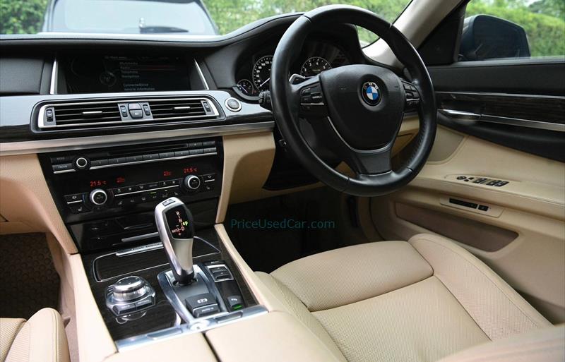 ขายรถเก๋งมือสอง-bmw-บีเอ็มดับบลิว-activehybrid-7-l-แอคทีฟไฮบริด7-แอล-รถปี2013-รหัส70300-a32ce1af.jpg ขายรถเก๋งมือสอง-bmw-บีเอ็มดับบลิว-activehybrid-7-l-แอคทีฟไฮบริด7-แอล-รถปี2013-รหัส70300-a32ce1af.jpg