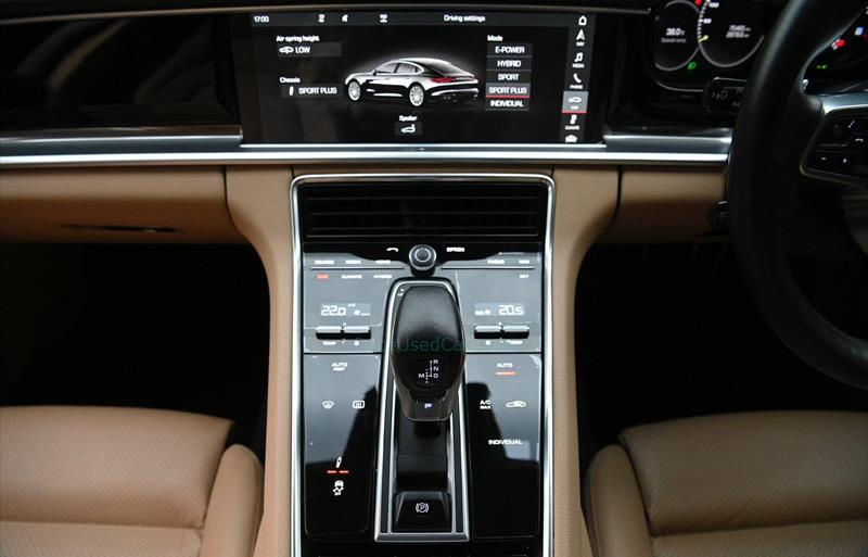 ขายรถเก๋งมือสอง-porsche-ปอร์เช่-panamera-รถปี2018-รหัส70301-04dd446d.jpg ขายรถเก๋งมือสอง-porsche-ปอร์เช่-panamera-รถปี2018-รหัส70301-04dd446d.jpg