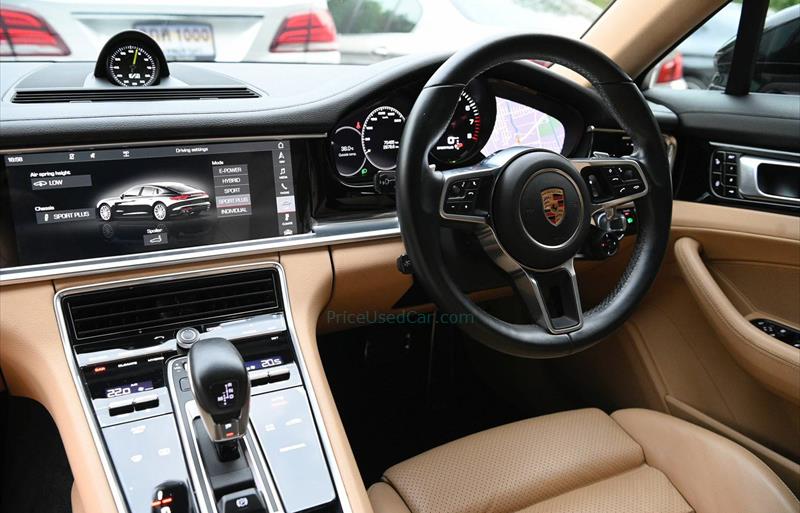 ขายรถเก๋งมือสอง porsche panamera รถปี2018 รหัส 70301 รูปที่9