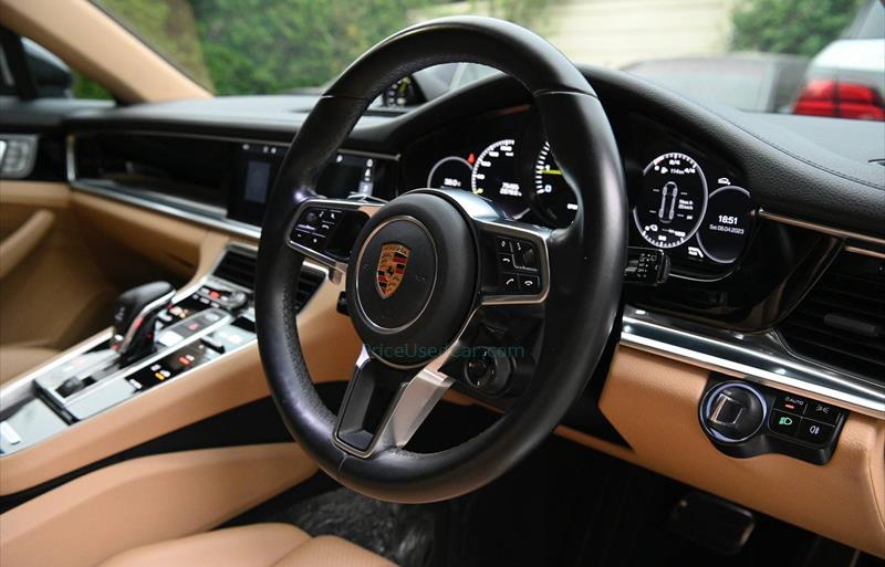 ขายรถเก๋งมือสอง-porsche-ปอร์เช่-panamera-รถปี2018-รหัส70301-4c449c7e.jpg ขายรถเก๋งมือสอง-porsche-ปอร์เช่-panamera-รถปี2018-รหัส70301-4c449c7e.jpg