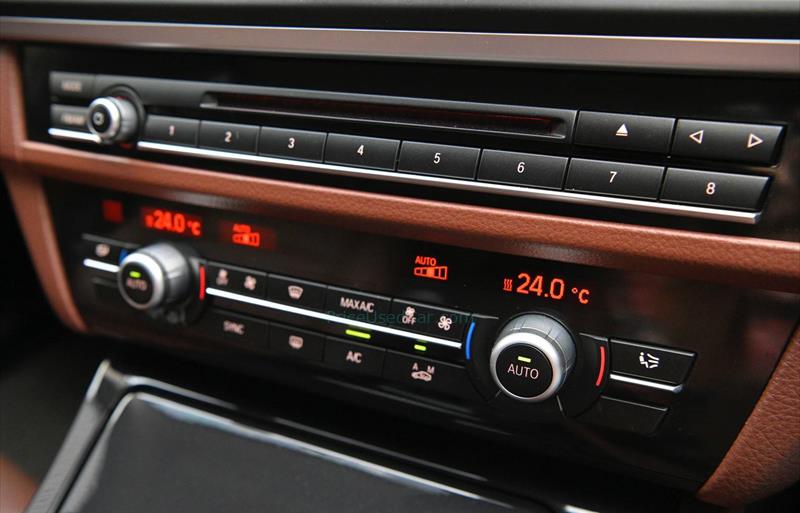 ขายรถเก๋งมือสอง bmw 520d รถปี2014 รหัส 70302 รูปที่6