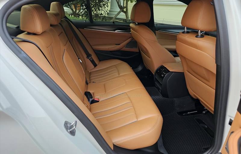 ขายรถเก๋งมือสอง-bmw-บีเอ็มดับบลิว-520d-ห้าสองศูนย์ดี-รถปี2021-รหัส70389-9994c3d4.jpg ขายรถเก๋งมือสอง-bmw-บีเอ็มดับบลิว-520d-ห้าสองศูนย์ดี-รถปี2021-รหัส70389-9994c3d4.jpg