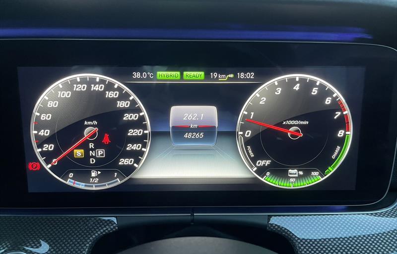 ขายรถเก๋งมือสอง-mercedes-benz-เมอร์เซเดสเบนซ์-e350-รถปี2018-รหัส70405-4718b444.jpg ขายรถเก๋งมือสอง-mercedes-benz-เมอร์เซเดสเบนซ์-e350-รถปี2018-รหัส70405-4718b444.jpg