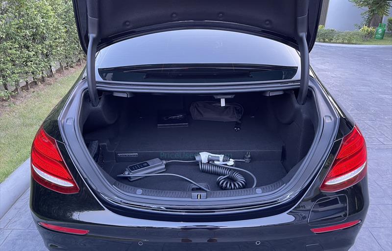 ขายรถเก๋งมือสอง-mercedes-benz-เมอร์เซเดสเบนซ์-e350-รถปี2018-รหัส70405-a6f9138f.jpg ขายรถเก๋งมือสอง-mercedes-benz-เมอร์เซเดสเบนซ์-e350-รถปี2018-รหัส70405-a6f9138f.jpg