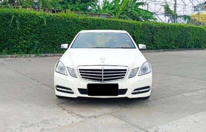 ขายรถเก๋งมือสอง-mercedes-benz-เมอร์เซเดสเบนซ์-e200-cgi-รถปี2013-รหัส70429-6ef428dd.jpg ขายรถเก๋งมือสอง-mercedes-benz-เมอร์เซเดสเบนซ์-e200-cgi-รถปี2013-รหัส70429-6ef428dd.jpg