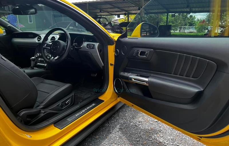 ขายรถเก๋งมือสอง-ford-ฟอร์ด-mustang-มัสแตงค์-รถปี2017-รหัส70451-6e8213dd.jpg ขายรถเก๋งมือสอง-ford-ฟอร์ด-mustang-มัสแตงค์-รถปี2017-รหัส70451-6e8213dd.jpg
