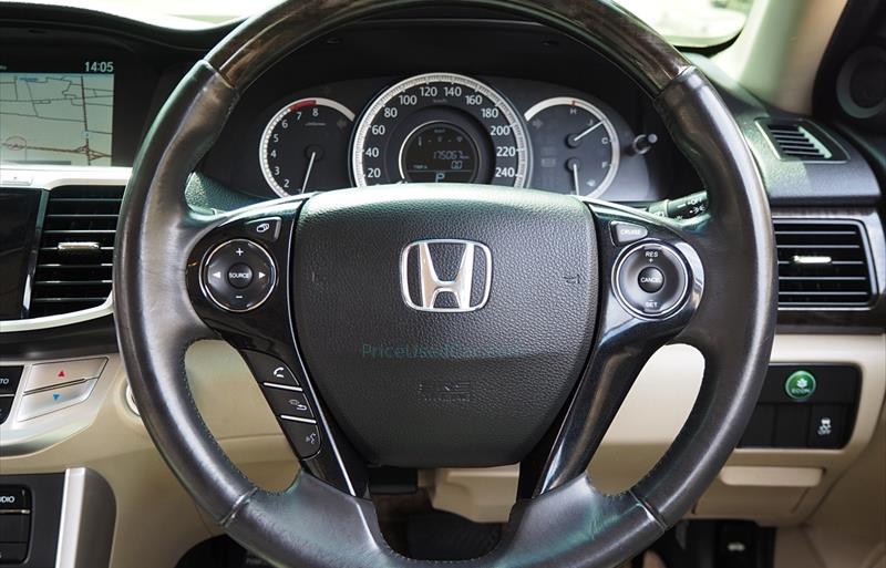 ขายรถเก๋งมือสอง honda accord รถปี2013 รหัส 70483 รูปที่12