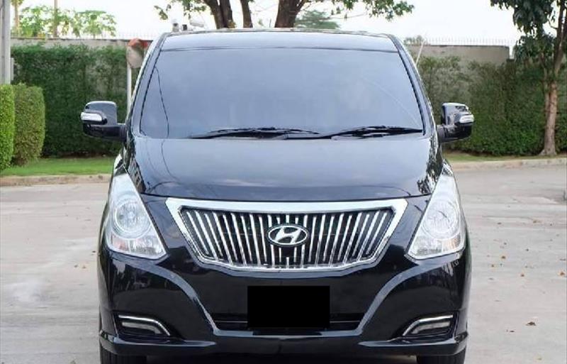 ขายรถตู้มือสอง hyundai h-1 รถปี2016 รหัส 70506 รูปที่2