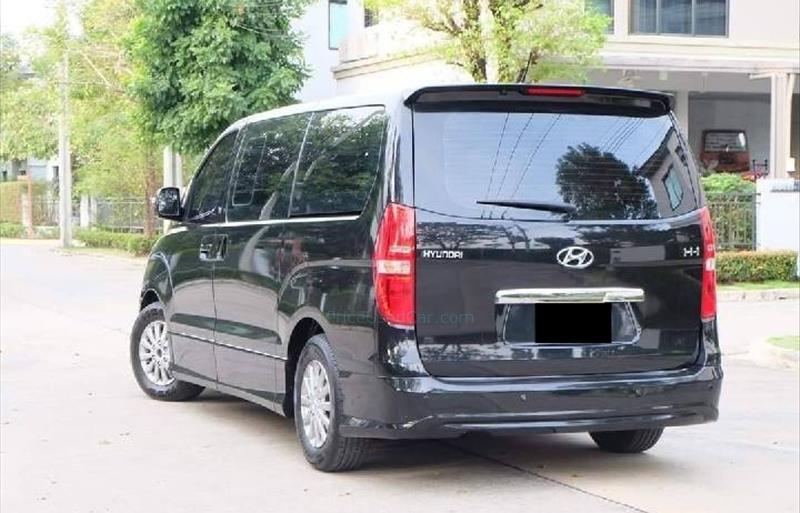 ขายรถตู้มือสอง hyundai h-1 รถปี2016 รหัส 70506 รูปที่4