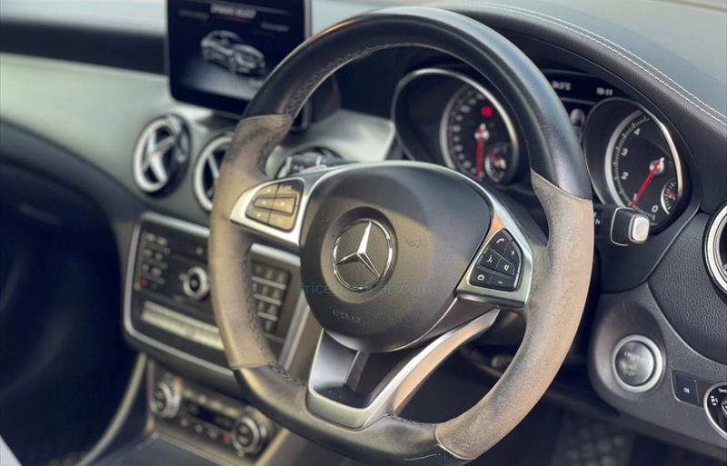 ขายรถเก๋งมือสอง-mercedes-benz-เมอร์เซเดสเบนซ์-cla250-amg-ซีแอลเอสองห้าศูนย์-เอเอ็มจี-รถปี2019-รหัส70509-bd42fc8c.jpg ขายรถเก๋งมือสอง-mercedes-benz-เมอร์เซเดสเบนซ์-cla250-amg-ซีแอลเอสองห้าศูนย์-เอเอ็มจี-รถปี2019-รหัส70509-bd42fc8c.jpg