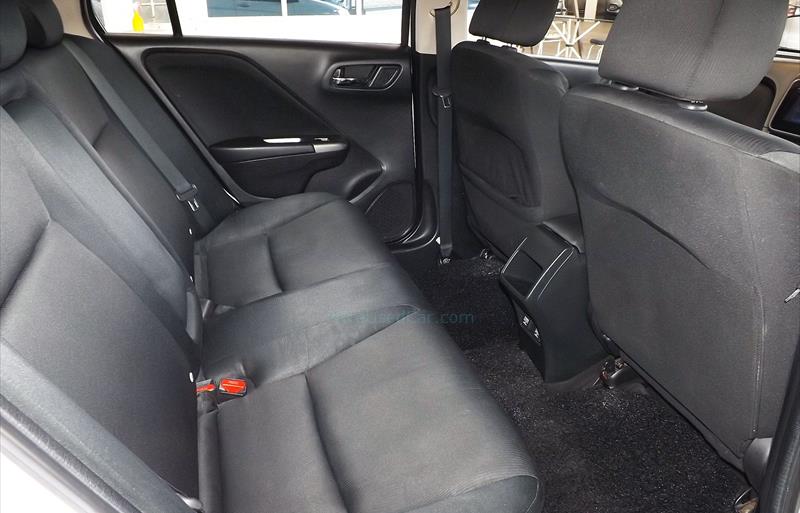 ขายรถเก๋งมือสอง-honda-ฮอนด้า-city-ซิตี้-รถปี2015-รหัส70523-1bd5eef5.jpg ขายรถเก๋งมือสอง-honda-ฮอนด้า-city-ซิตี้-รถปี2015-รหัส70523-1bd5eef5.jpg