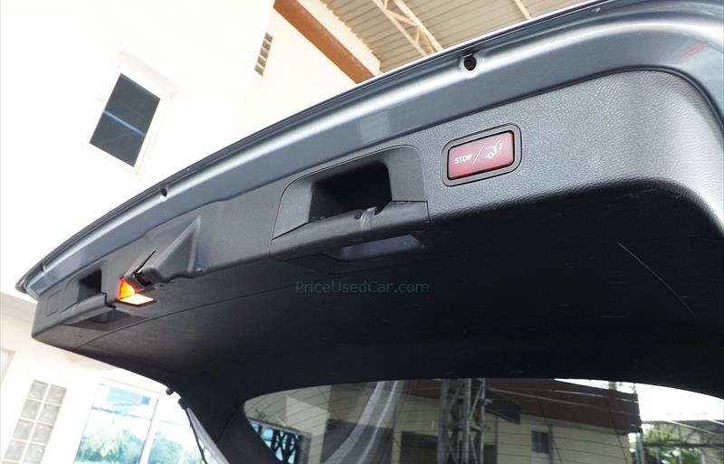 ขายรถเก๋งมือสอง-mercedes-benz-เมอร์เซเดสเบนซ์-glc250-จีแอลซีสองห้าศูนย์-รถปี2016-รหัส70525-eab98dd7.jpg ขายรถเก๋งมือสอง-mercedes-benz-เมอร์เซเดสเบนซ์-glc250-จีแอลซีสองห้าศูนย์-รถปี2016-รหัส70525-eab98dd7.jpg