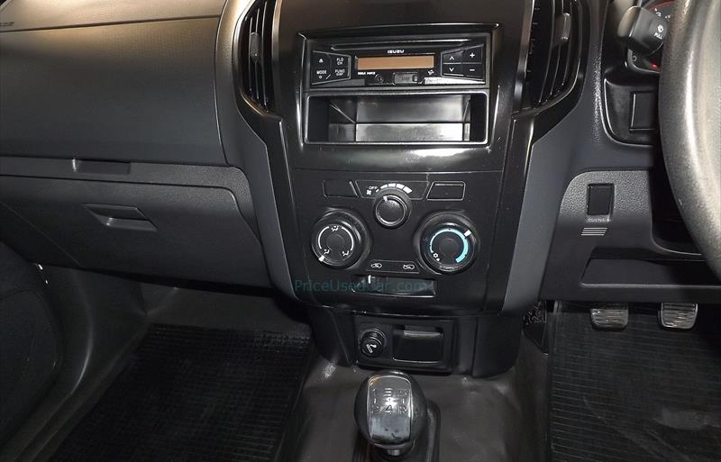 ขายรถกระบะมือสอง isuzu d-max รถปี2019 รหัส 70530 รูปที่9 ขายรถกระบะมือสอง isuzu d-max รถปี2019 รหัส 70530 รูปที่9