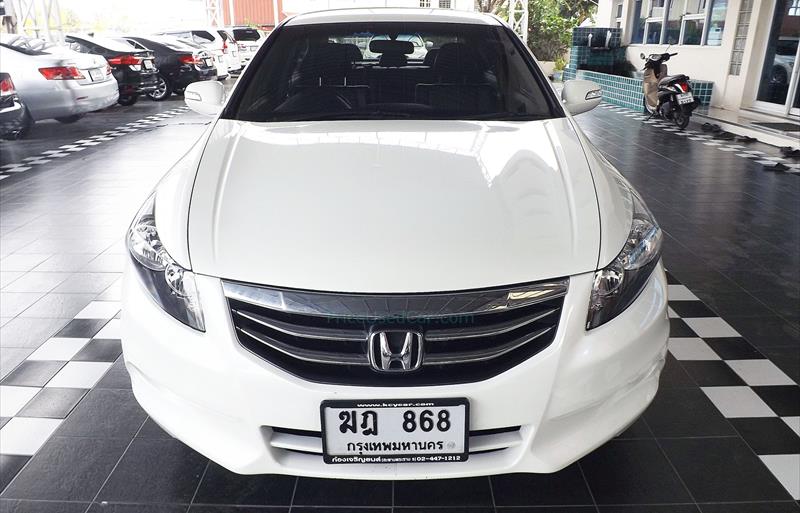 ขายรถเก๋งมือสอง honda accord รถปี2012 รหัส 70533 รูปที่2